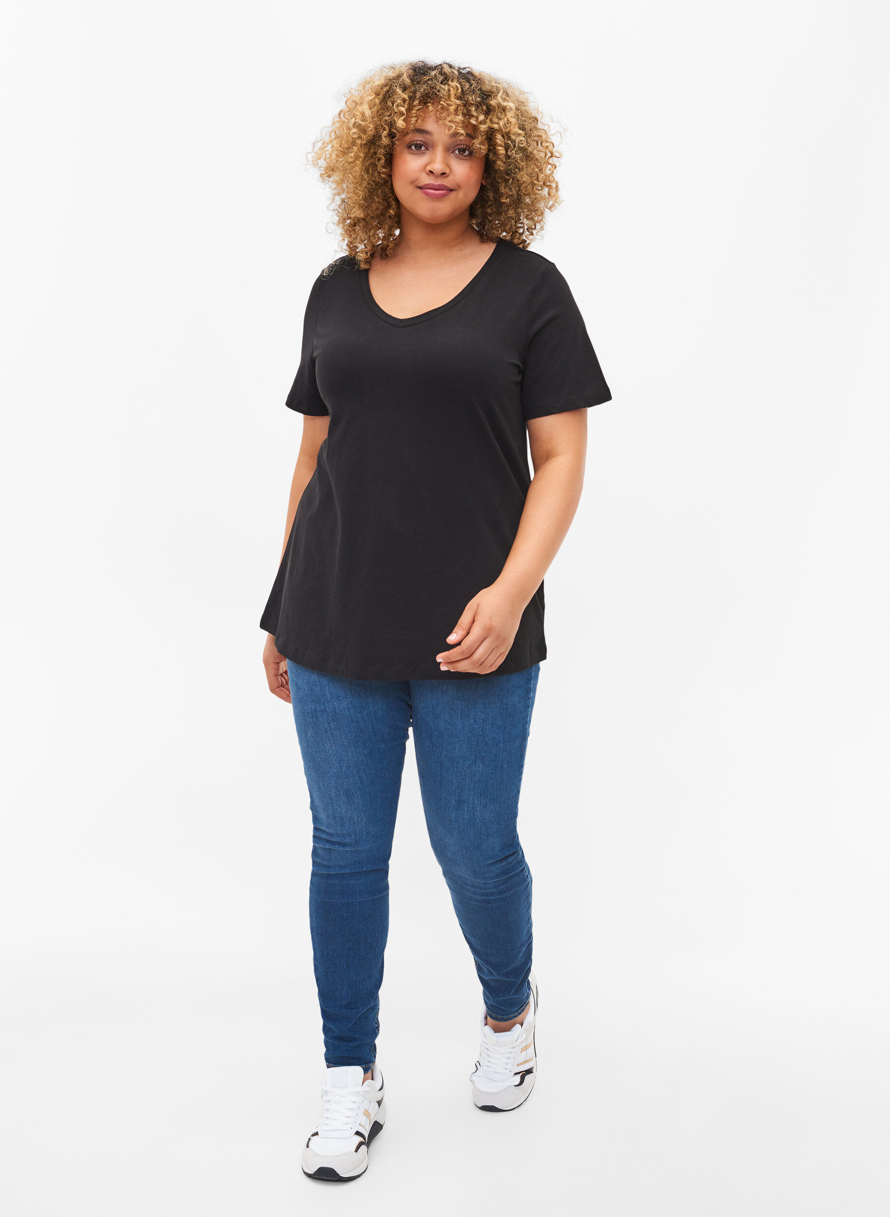 Ensfarvet basis t-shirt i bomuld