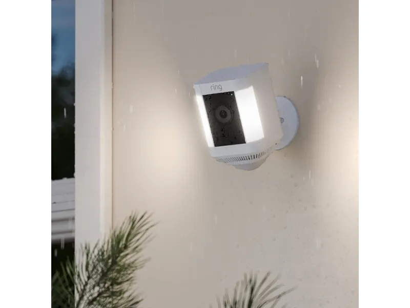 Ring Spotlight Cam Plus Battery - Netværksovervågningskamera - udendørs - vejrfast - farve (Dag/nat) - 1080p - audio - trådløs - WiFi