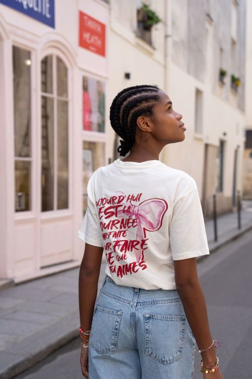 Off-white T-shirt met roze strik