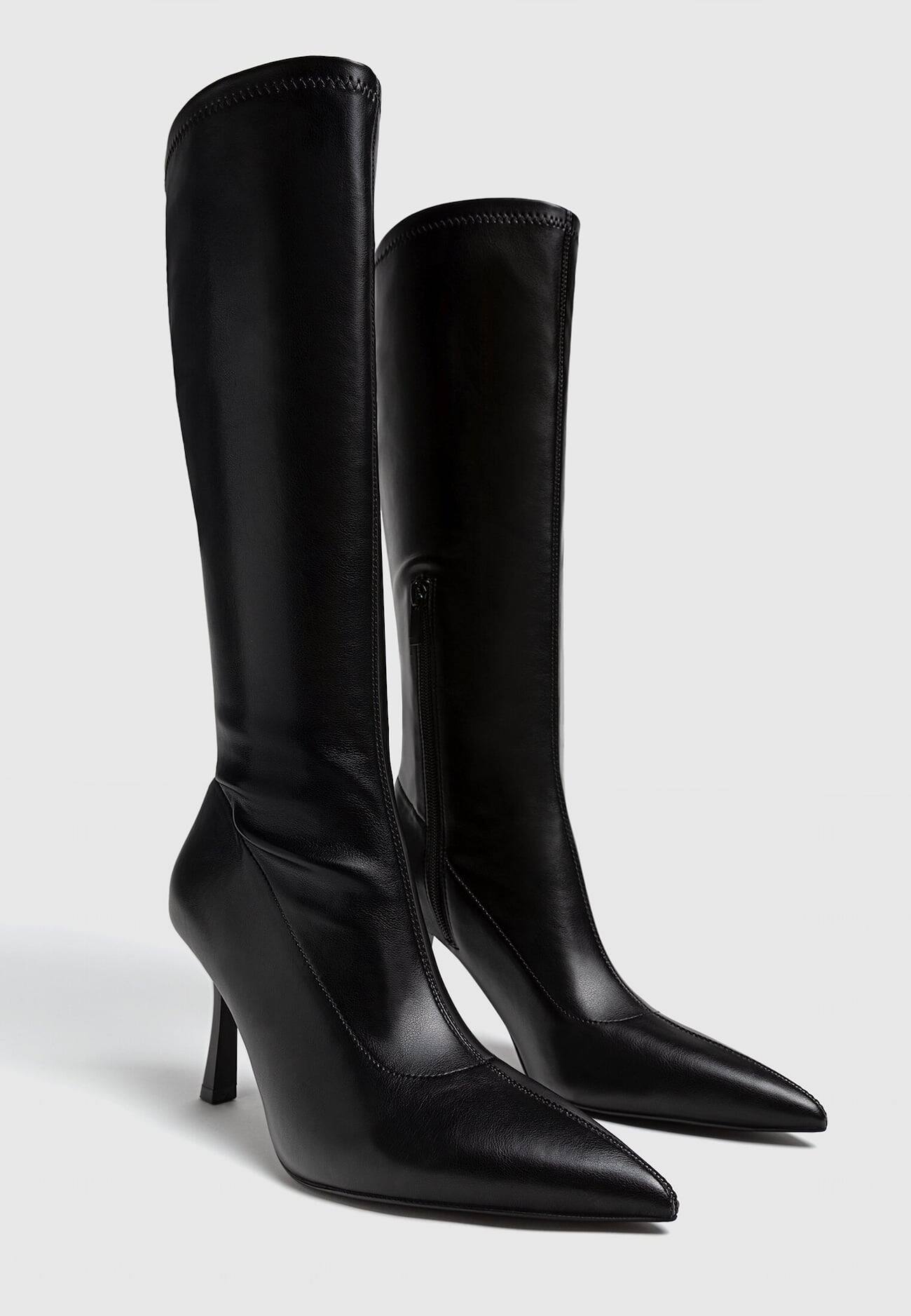 Botas pretas de salto alto tamanho XL com elastano