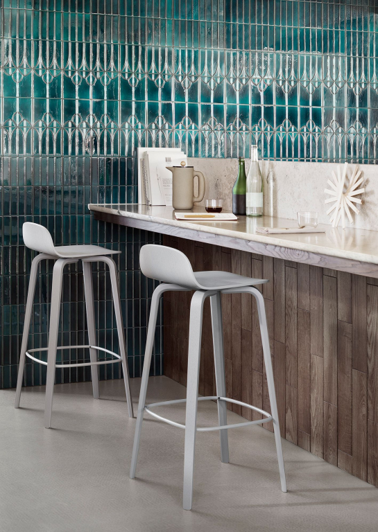 Muuto Visu barkruk 65cm eiken/chrome