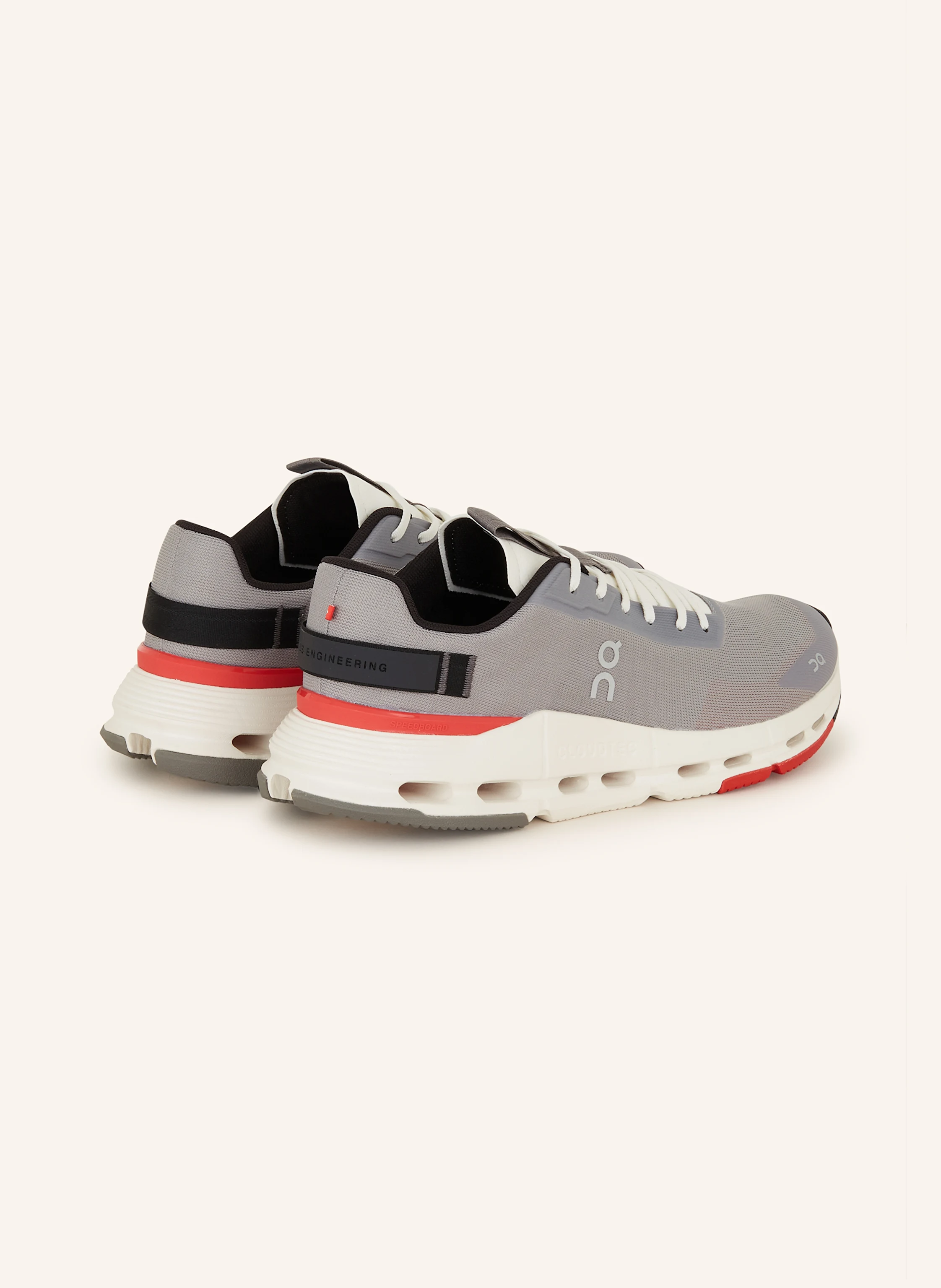 On Sneaker CLOUDNOVA FORM 2