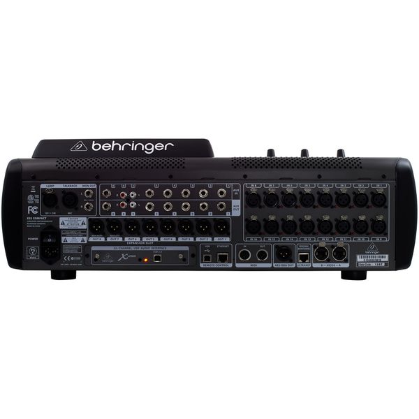 Behringer X32 Compact Bag Bundle