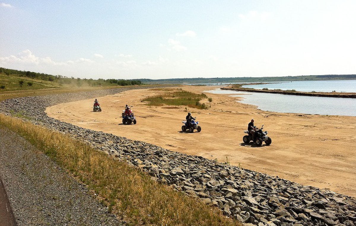 Quad  fahren in Neukieritzsch: Offroad fahren als Geschenk