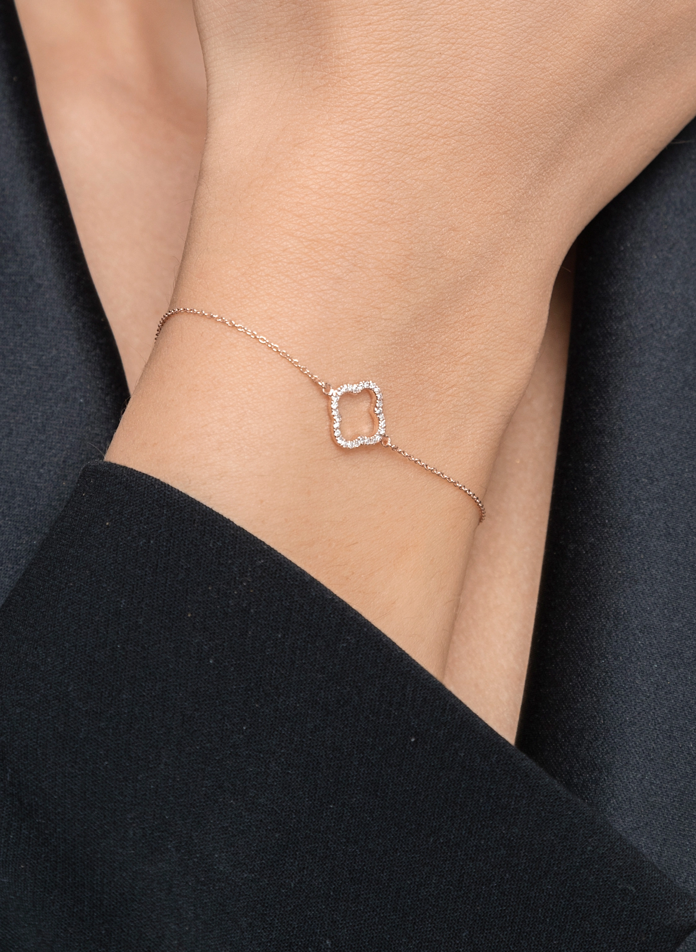 Leaf Armband CLOVER aus 18 Karat Roségold mit Diamanten