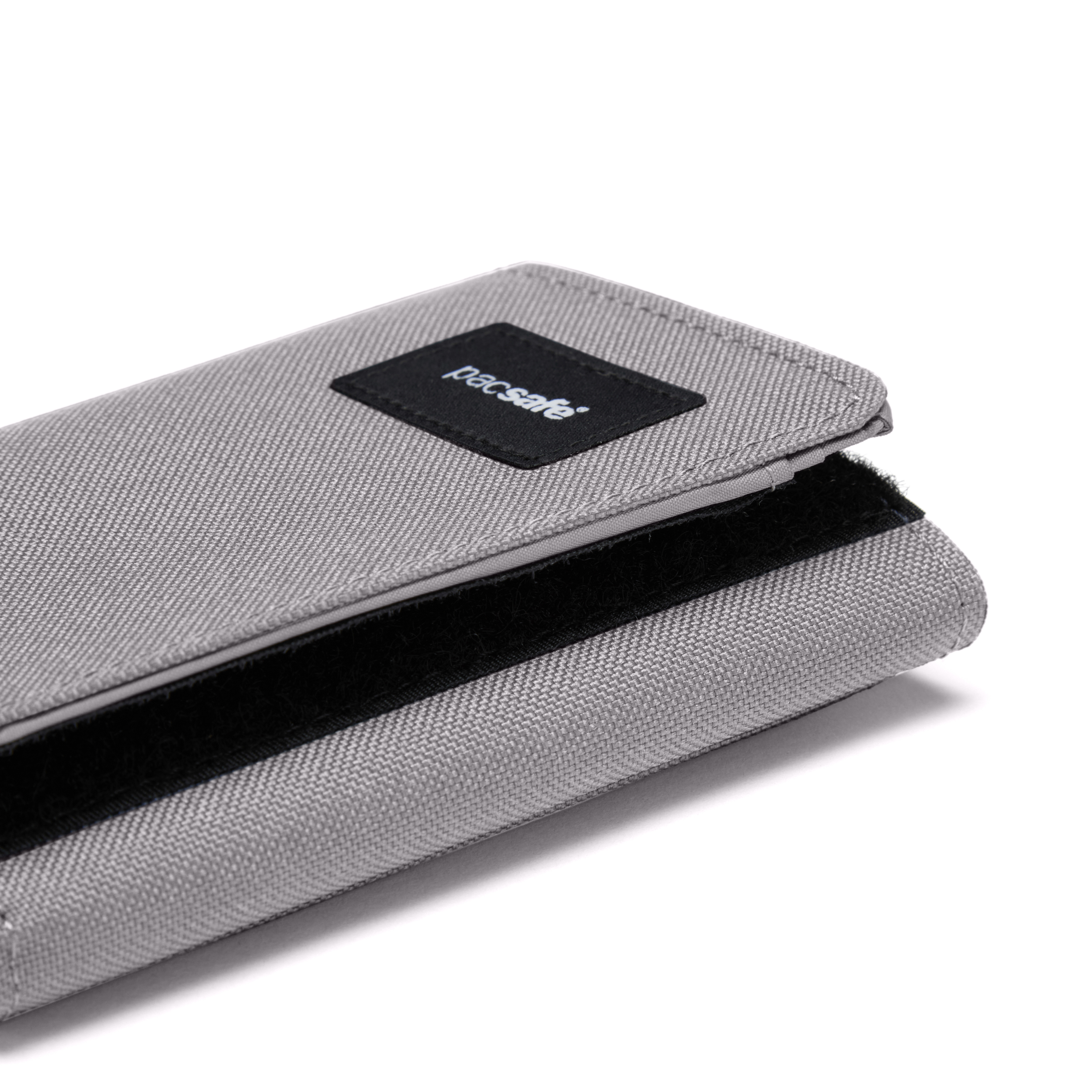 RFIDsafe trifold wallet