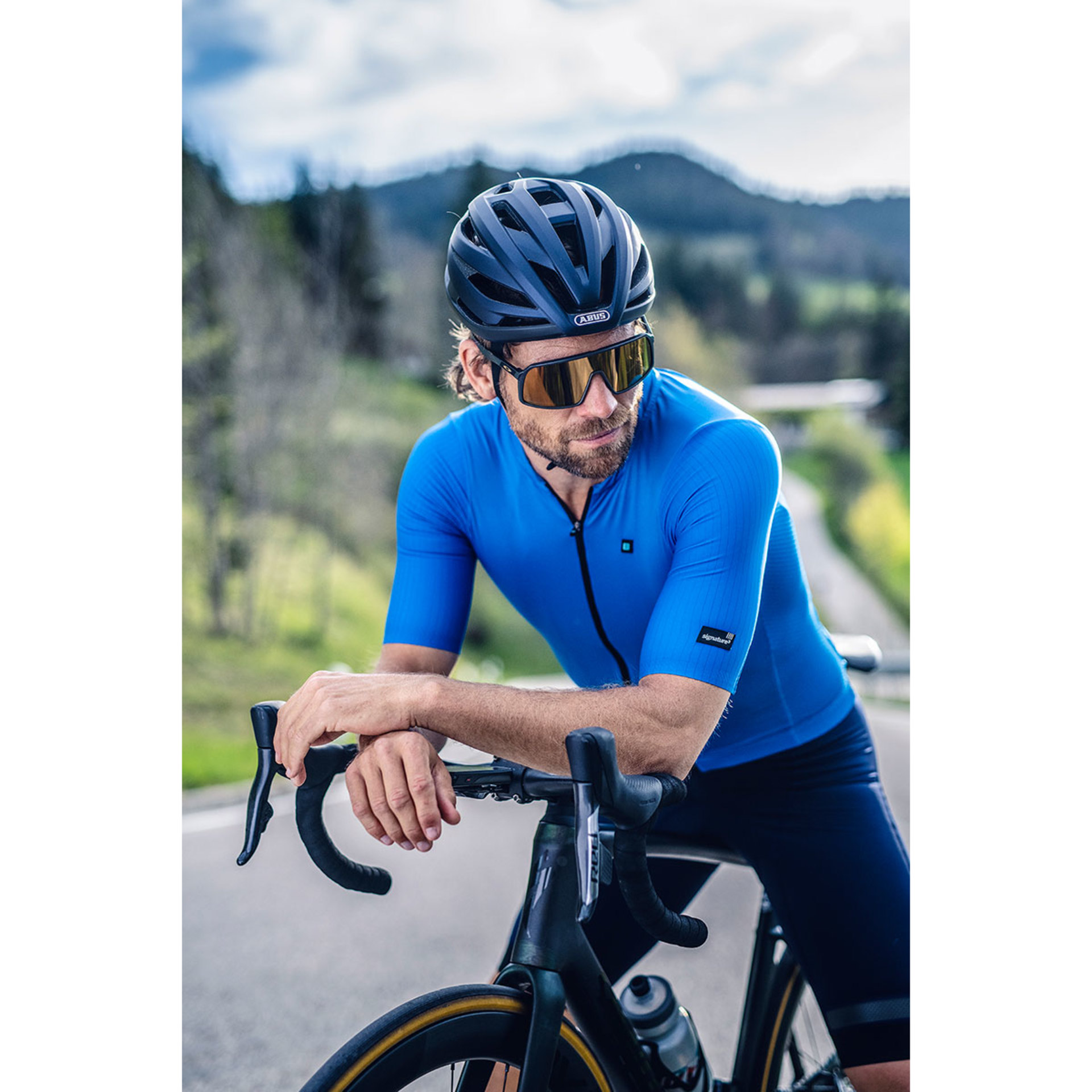 Abus StormChaser Race Fietshelm Donkerblauw