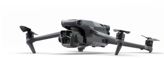 DJI Mavic 3 Pro Fly More Combo (DJI RC)