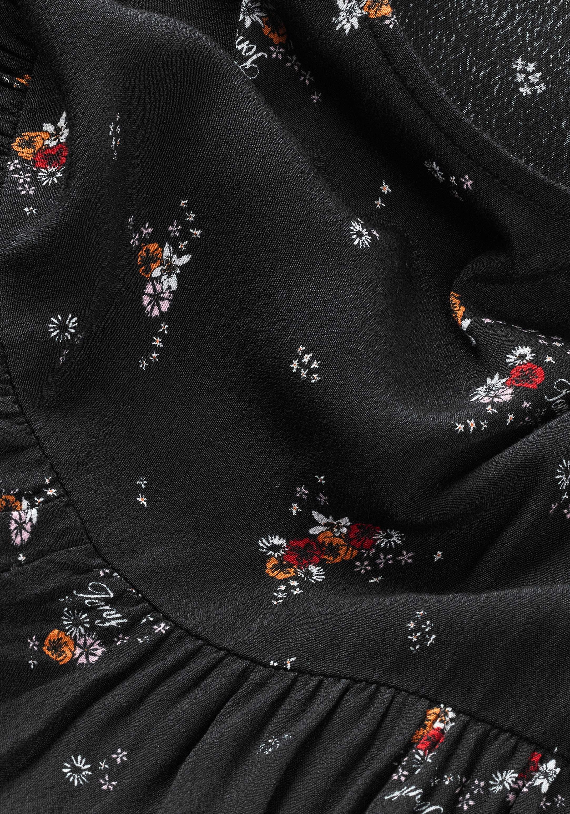 Tommy Jeans Blusenkleid »TJW BLACK FLORAL TIERD DRESS EXT« mit Blumenprint