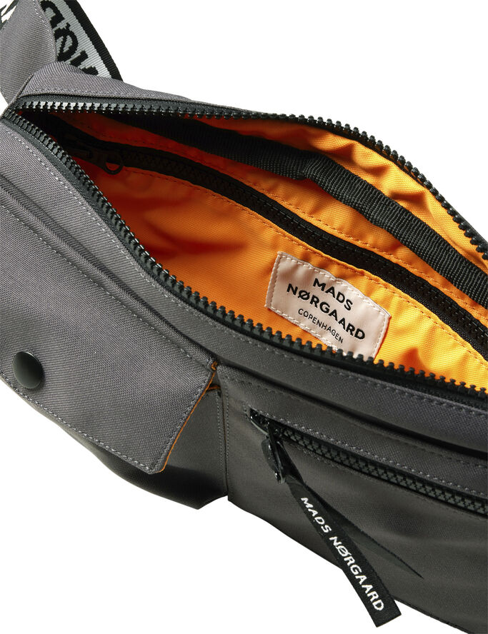 Mads Nørgaard - Copenhagen Bel One Carni Bag FAV Asphalt