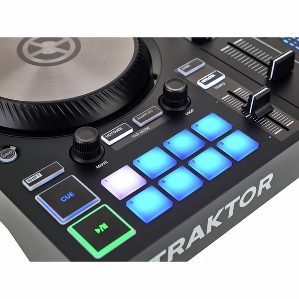 Native Instruments Traktor S2 MK3 Case Bundle
