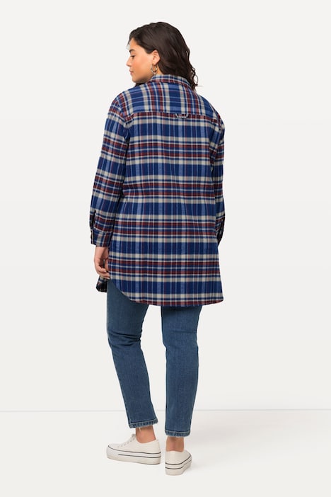 Karojacke, Hemdkragen, Knopfleiste, gerundeter Saum