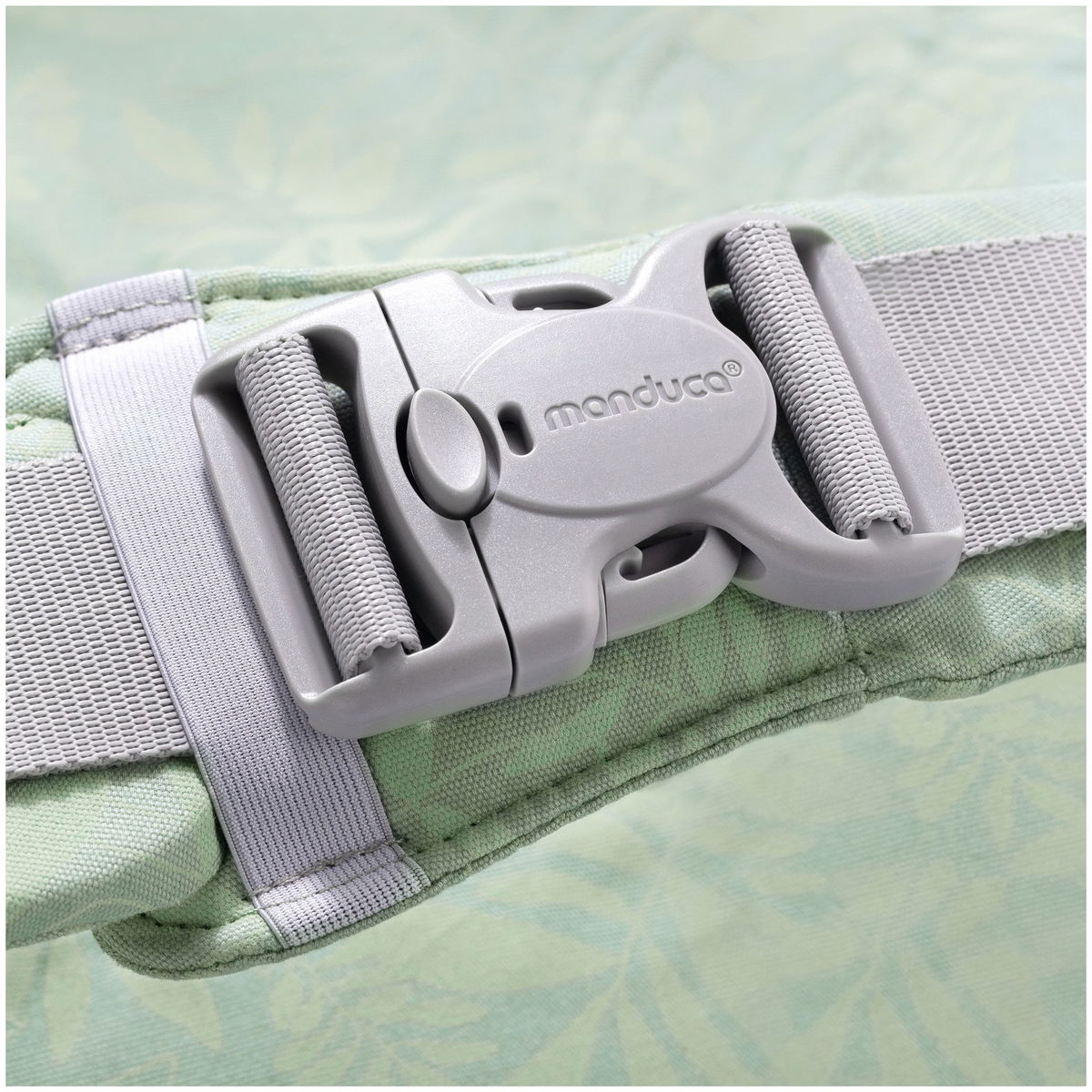 manducamanduca   First Babytrage LimitedEdition  botanic green