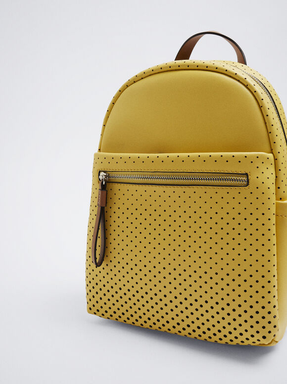 Mochila com detalhe perfurado - Amarela