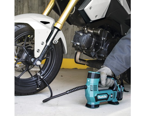 Makita 12V MP100DZ accucompressor, zonder accu en lader