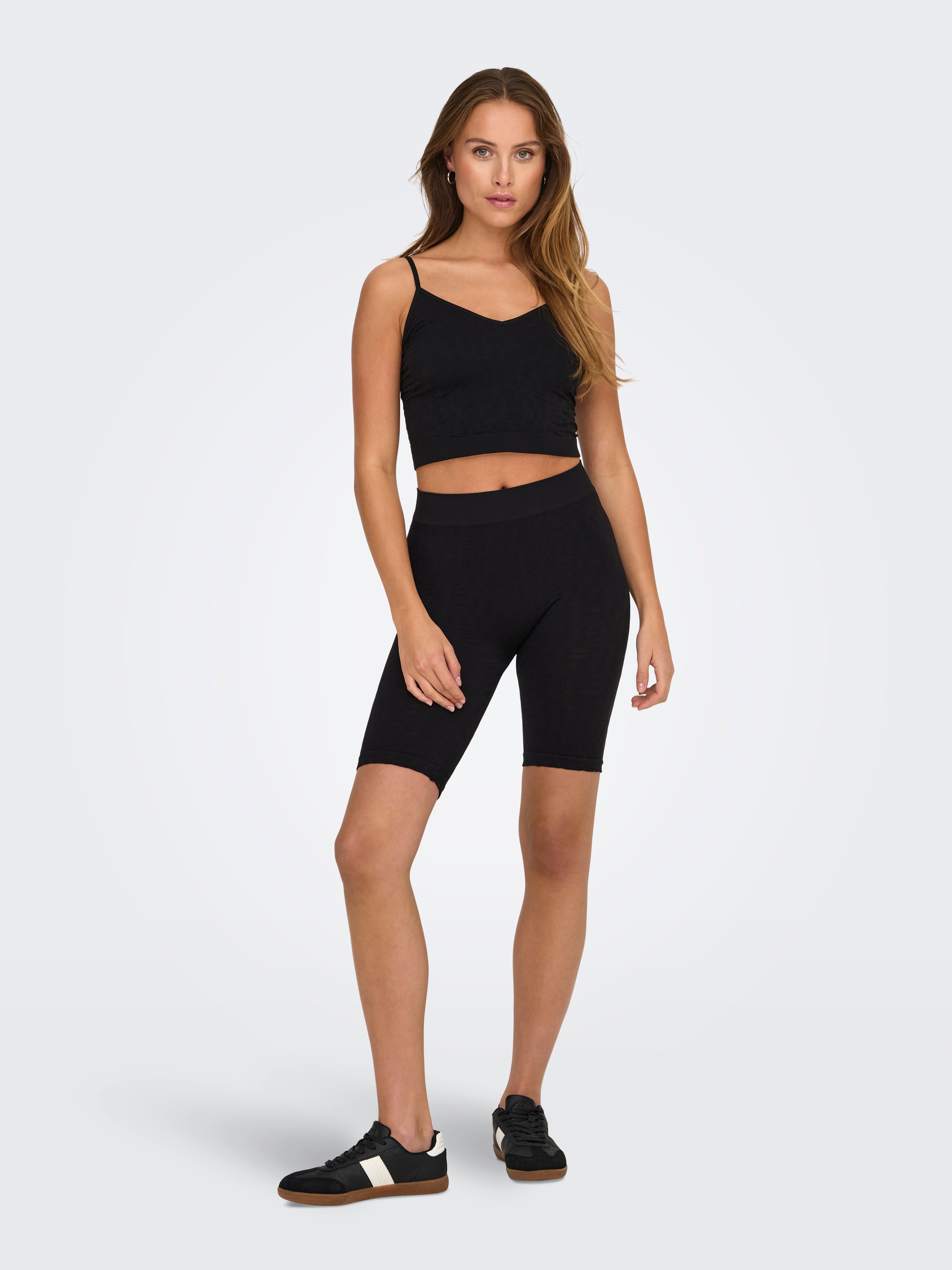 ONLVICKY Extra Slim Fit City Shorts Black