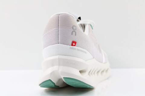On Cloudsurfer
