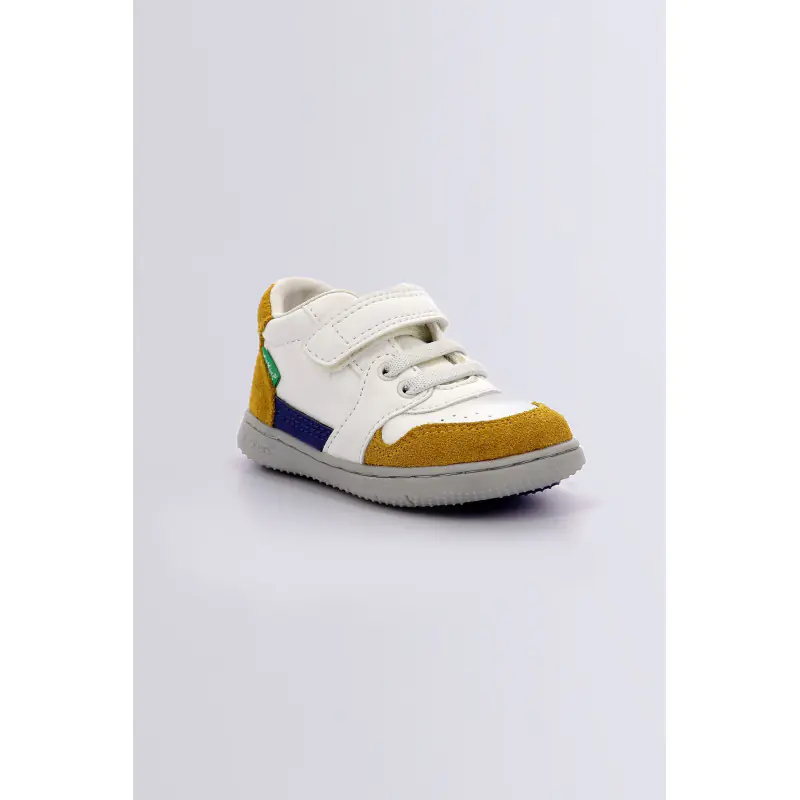 Kickbuvar Blanc camel bleu BASKETS BASSES Synthétique Garçon