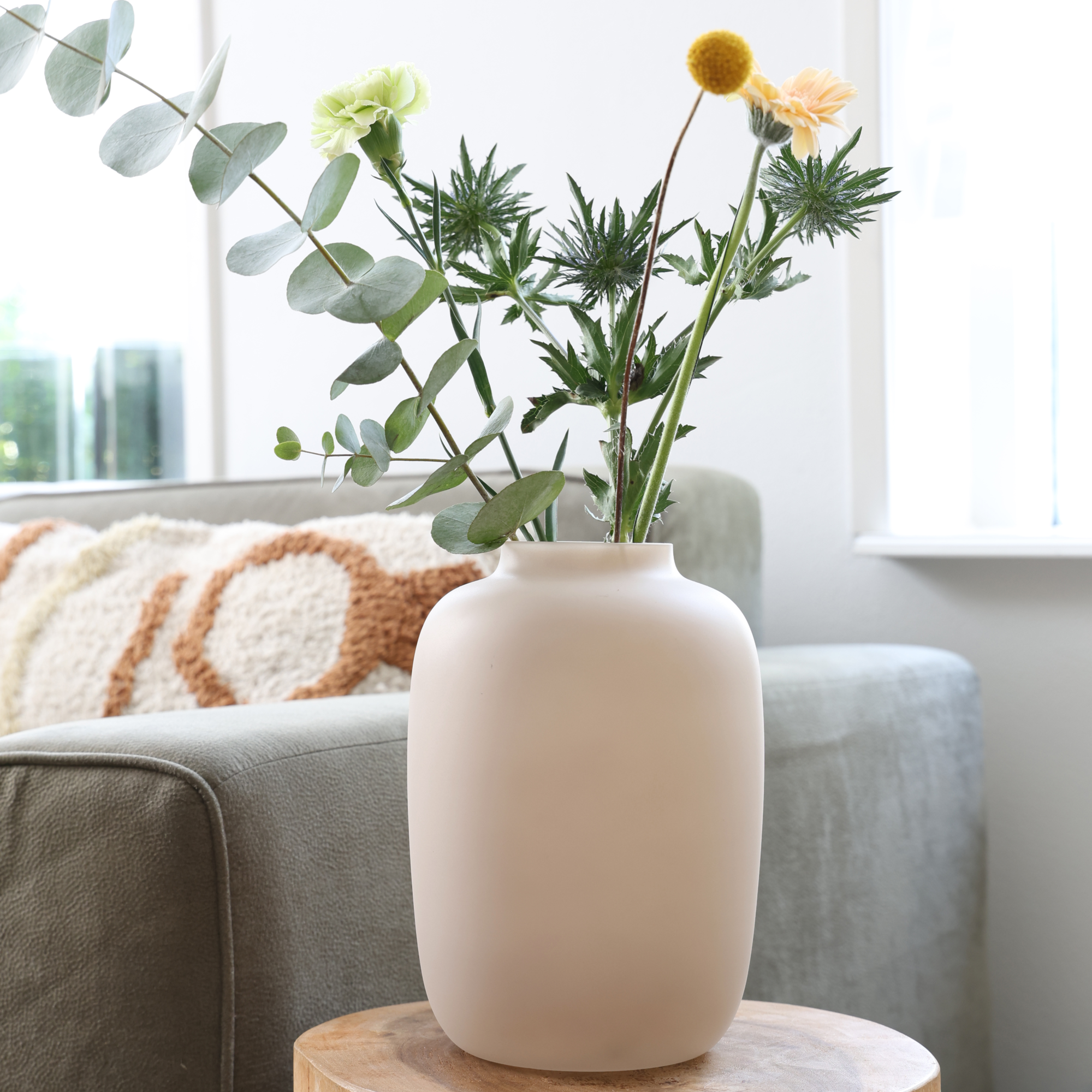 Vaas Artic M matte ivory Ø25 x H35 cm