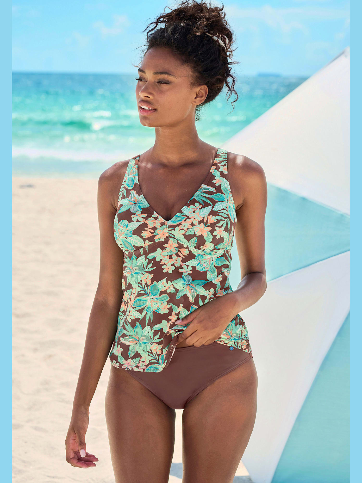 Tankini à armatures motif floral – chaque pièce est unique