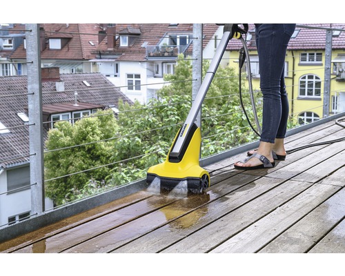 Kärcher PCL 4 terrasreiniger met 2 borstelrollen en 2 watersproeiers