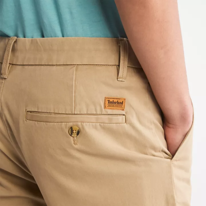 Calças chino elásticas Sargent Lake para homem na cor cáqui.