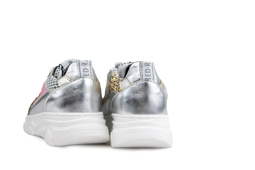 Red Rag Sneaker Silver Fantasy