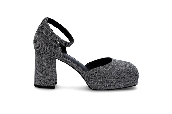 Trendy pumps