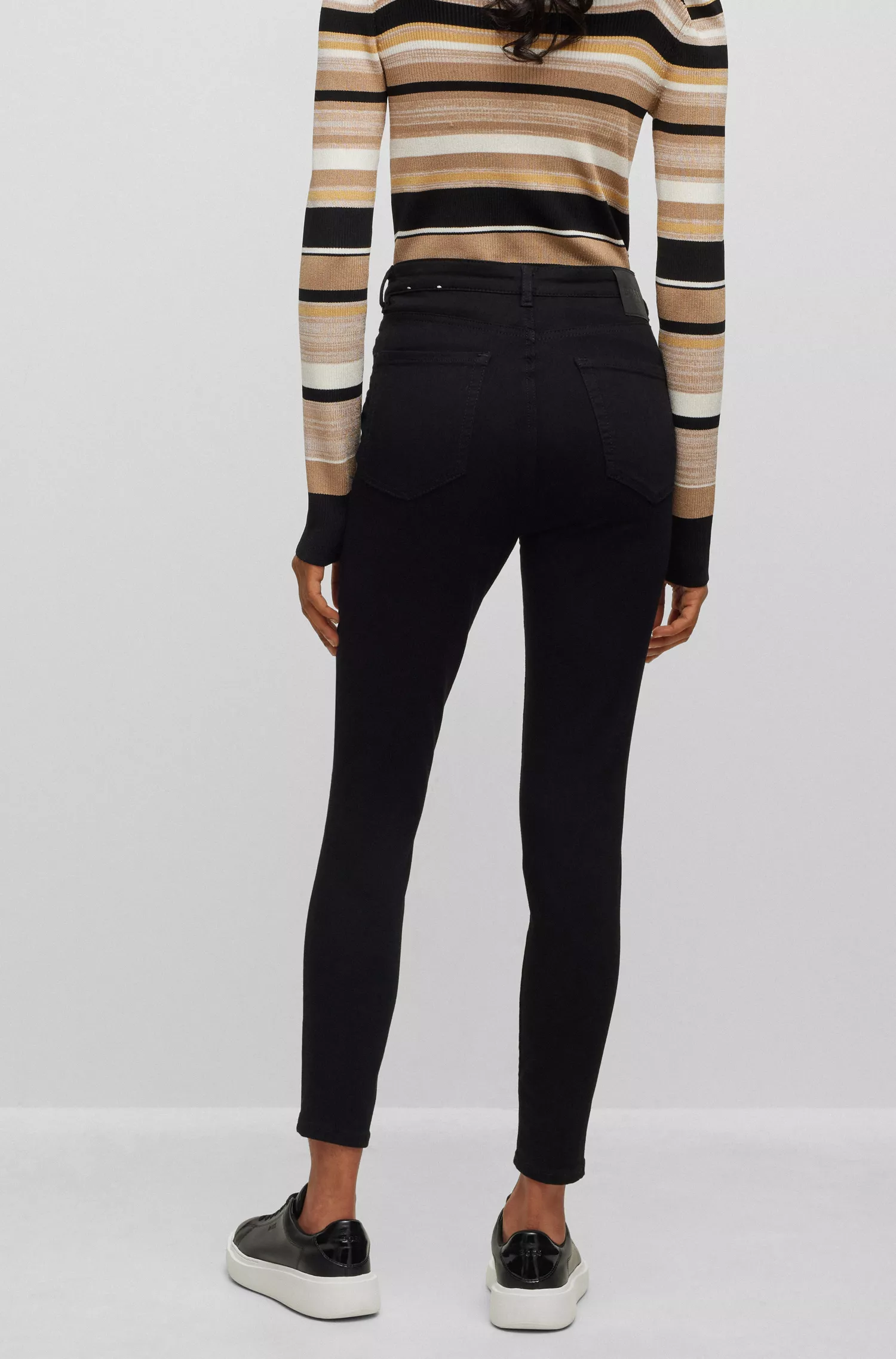 Calça jeans cropped de cintura alta BOSS preta em denim power-stretch preto