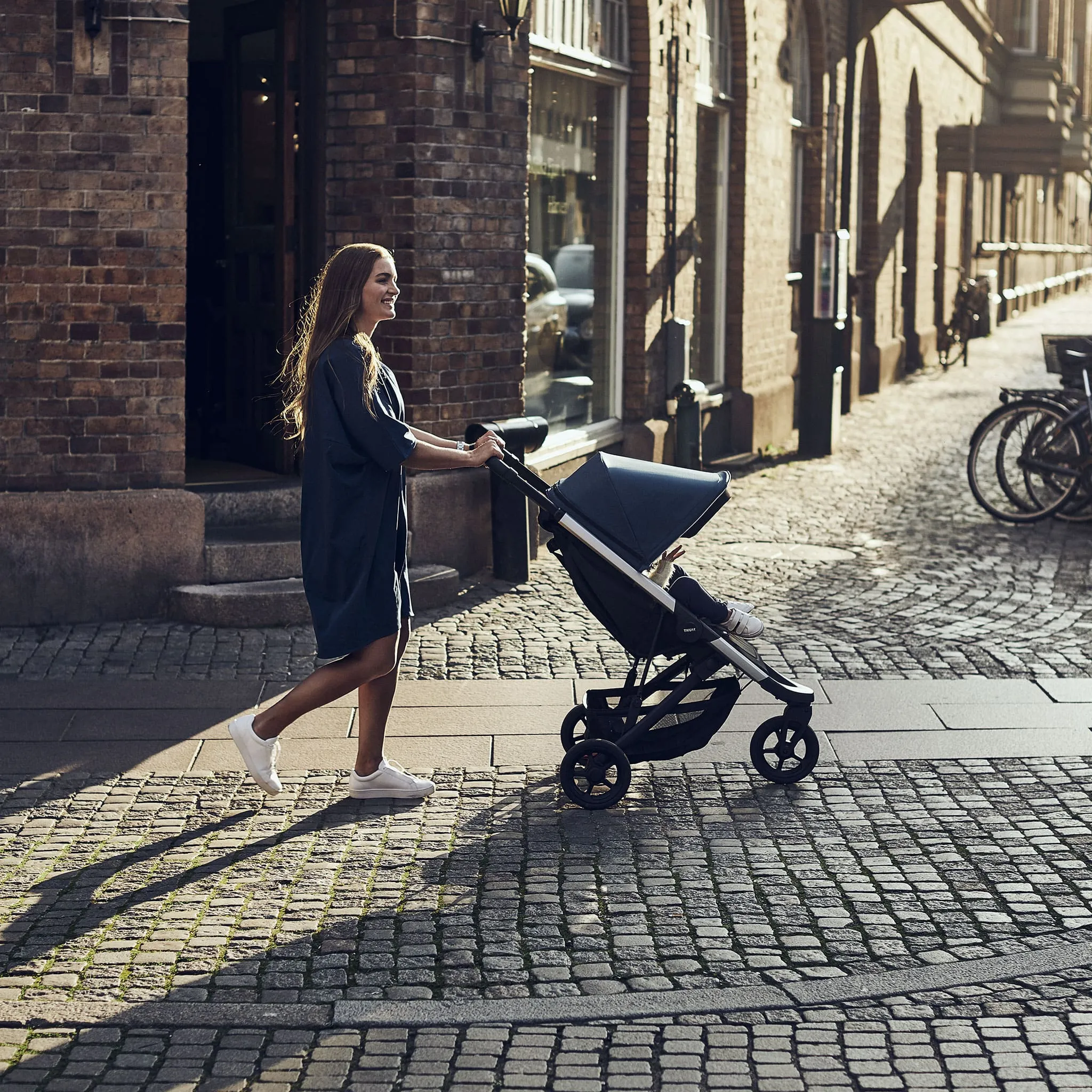 Thule Poussette Thule Spring - Aluminium  Gris Shadow