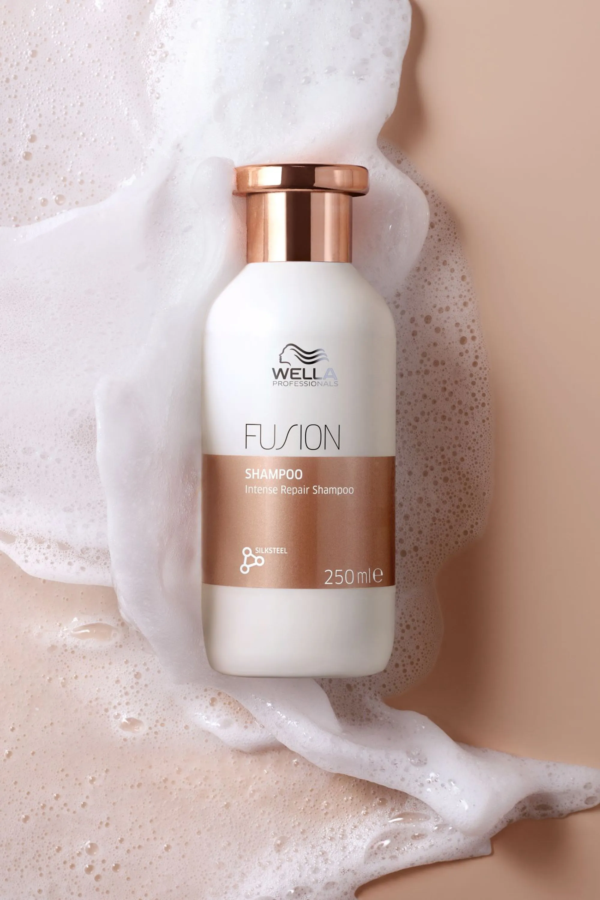 Wella Professionals Shampoing réparation intense pour cheveux abîmés et fragilisés Fusion-250 ml