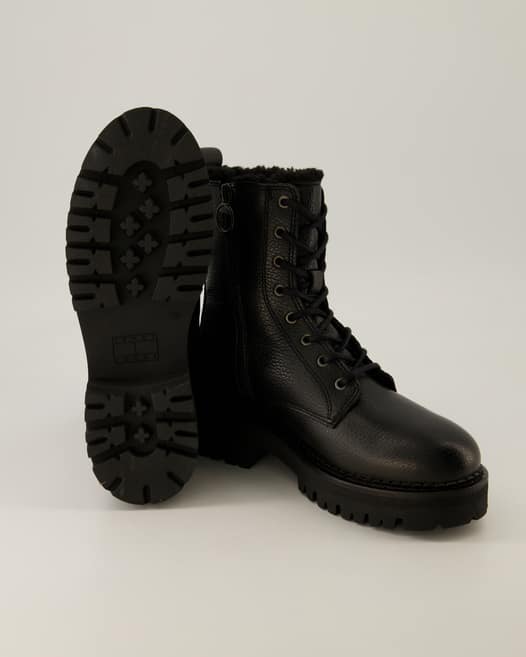 Tommy Hilfiger Jeans TJW Urban Boot Tumbled LTR Stiefeletten in Schwarz