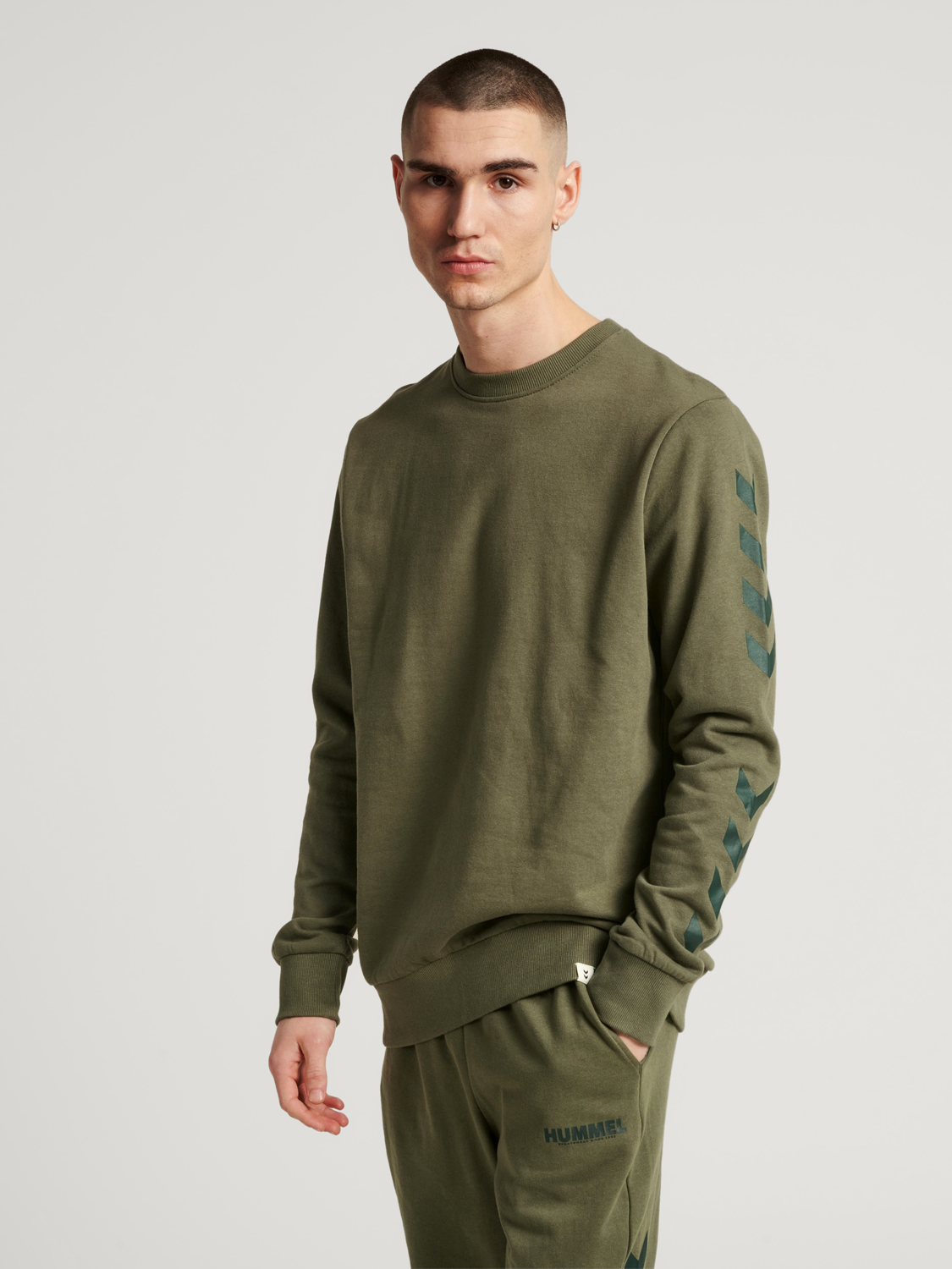hmlLEGACY CHEVRON SWEATSHIRT