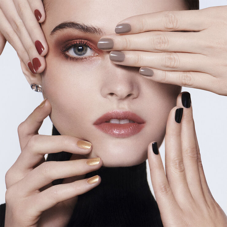 DIOR Dior Vernis Nail Polish with Gel Effect and Couture Color 663 desir