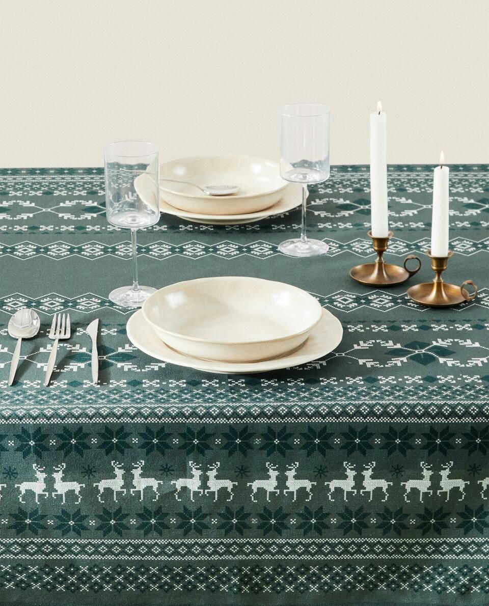 TOALHA DE MESA DE ALGODÃO COM PONTO CRUZ DE NATAL