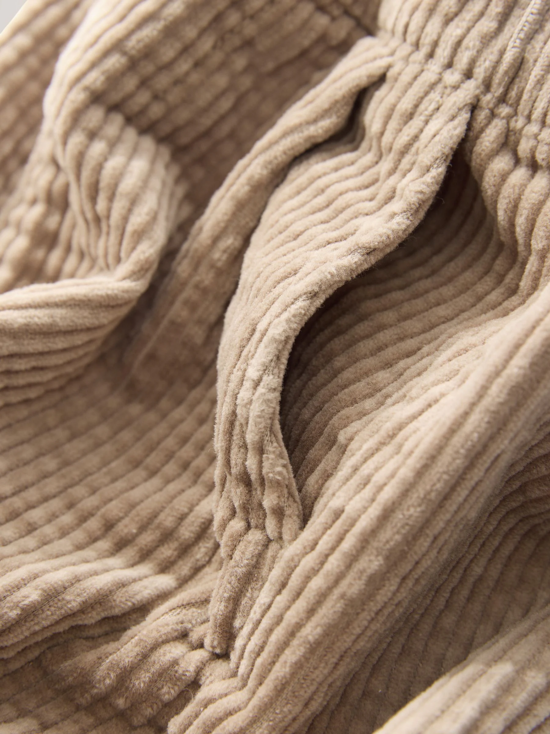 Pastelgeel - Corduroy broek met textuur en aantrekkoord (3mnd-7jr)