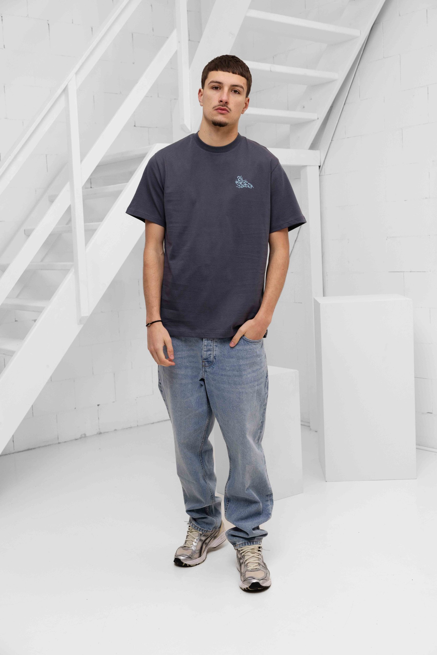 24 Uomo Surf T-Shirt Heren Grijs