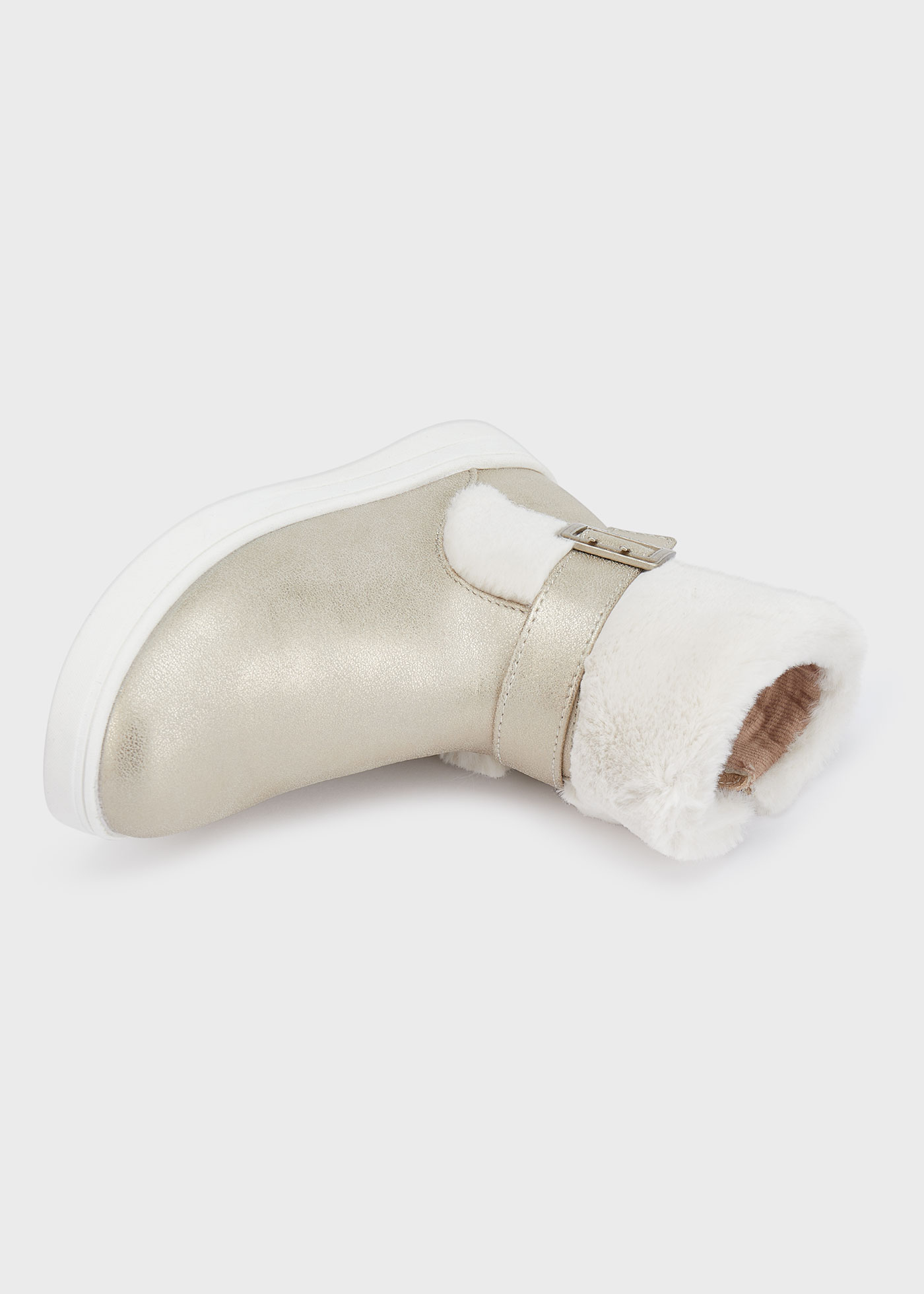 Botas de cano curto com palmilha de pele sintética, em algodão reciclado, para meninas.