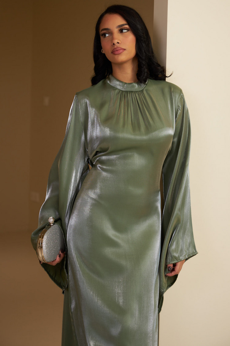 Robe kaki satinée et pailletée