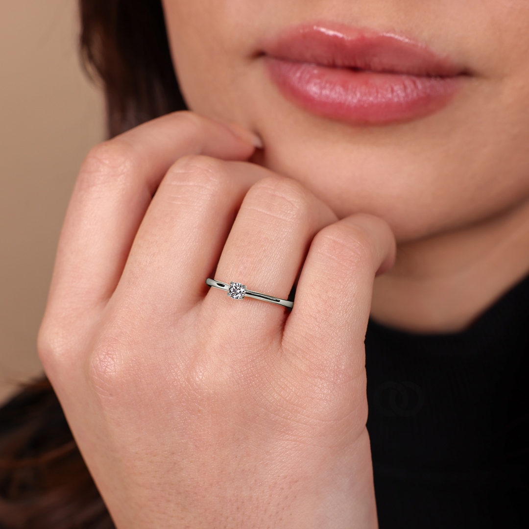 0.15ct Diamant Solitärring 750/18 K Weissgold