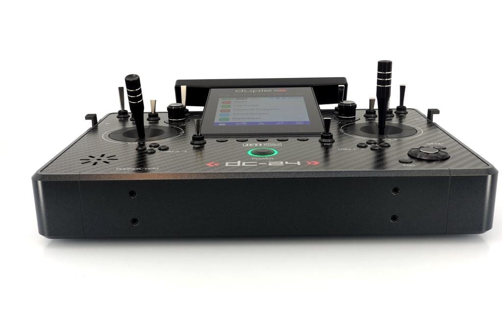Fernsteuerung DC-24 II Carbon Line Grau<br>Professioneller 2.4 GHz Duplex Pultsender