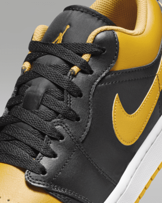 Air Jordan 1 Low Men's Shoes