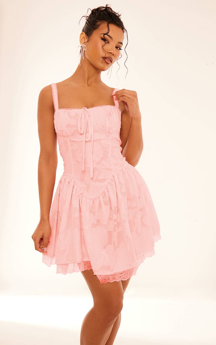 Rose Robe Droite En Jacquard Avec Détail De Bonnets Froncés