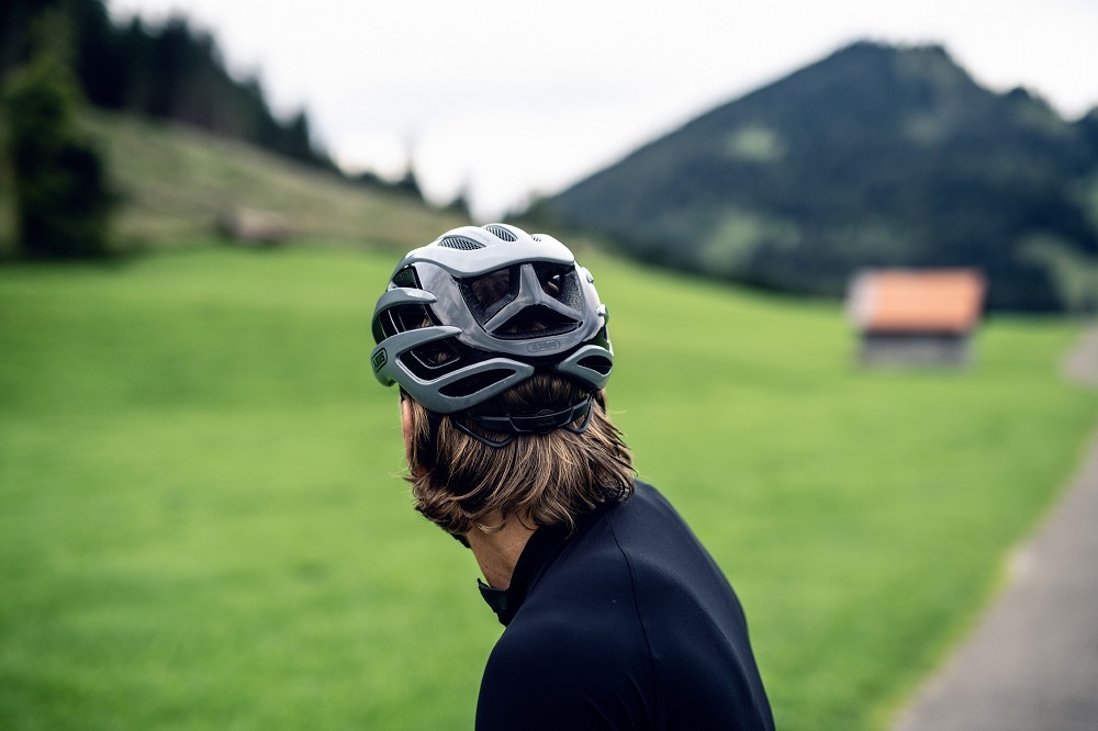 Abus AirBreaker Race Fietshelm Grijs