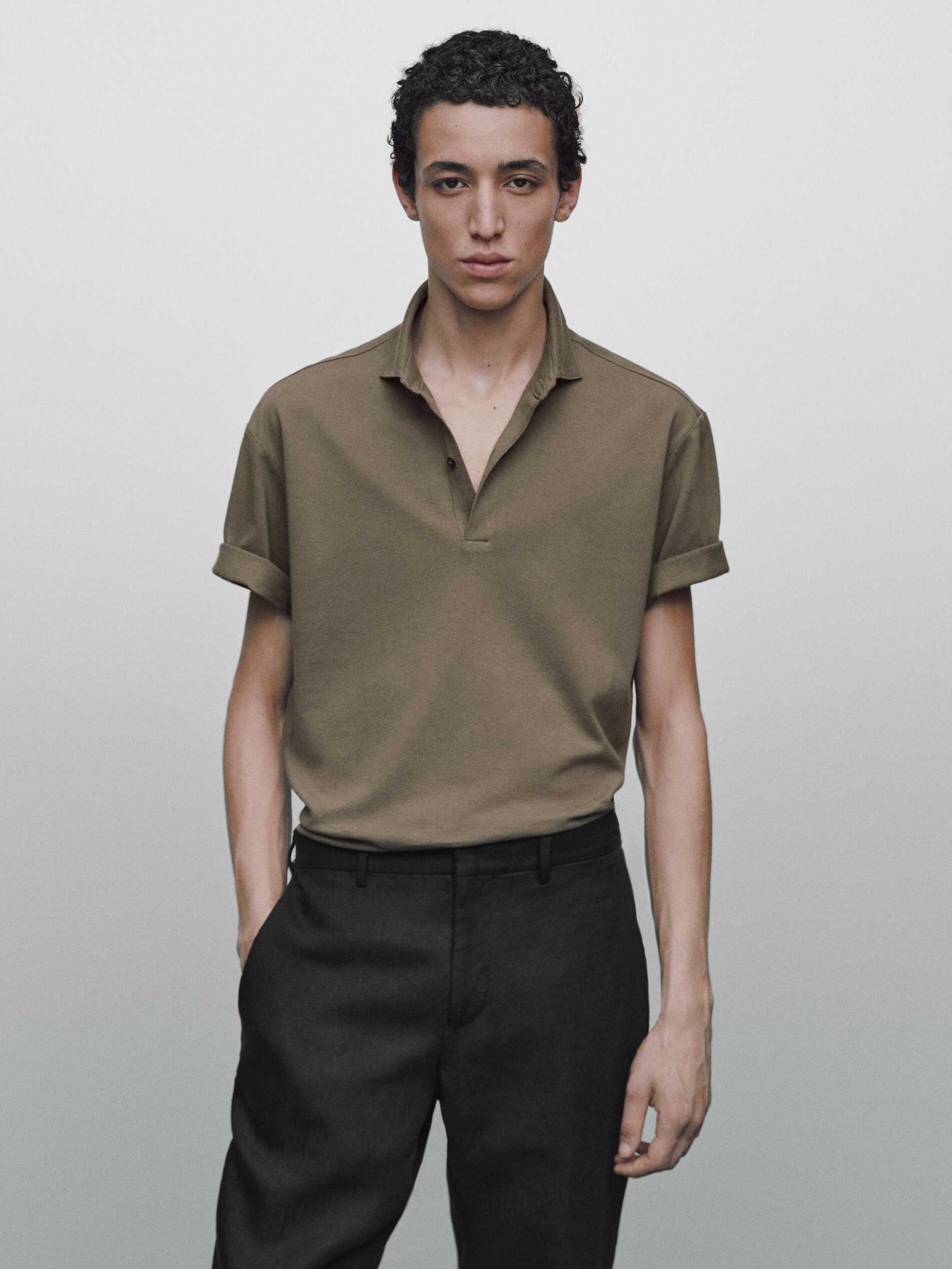 Camisa polo de edição limitada em mistura de algodão e linho - OLIVA
