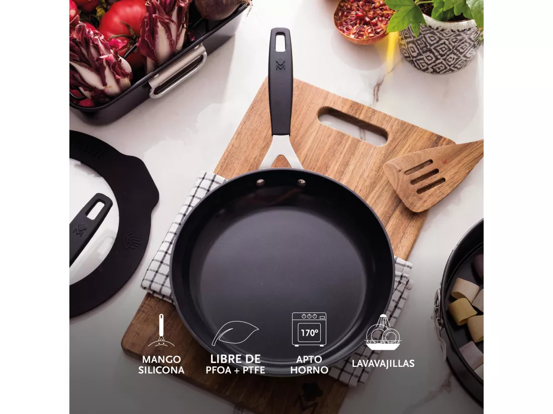 Set de 3 poêles Ø16Ø20Ø24cm et 3 protections MasterPRO Antiadhésives en Aluminium Forgé