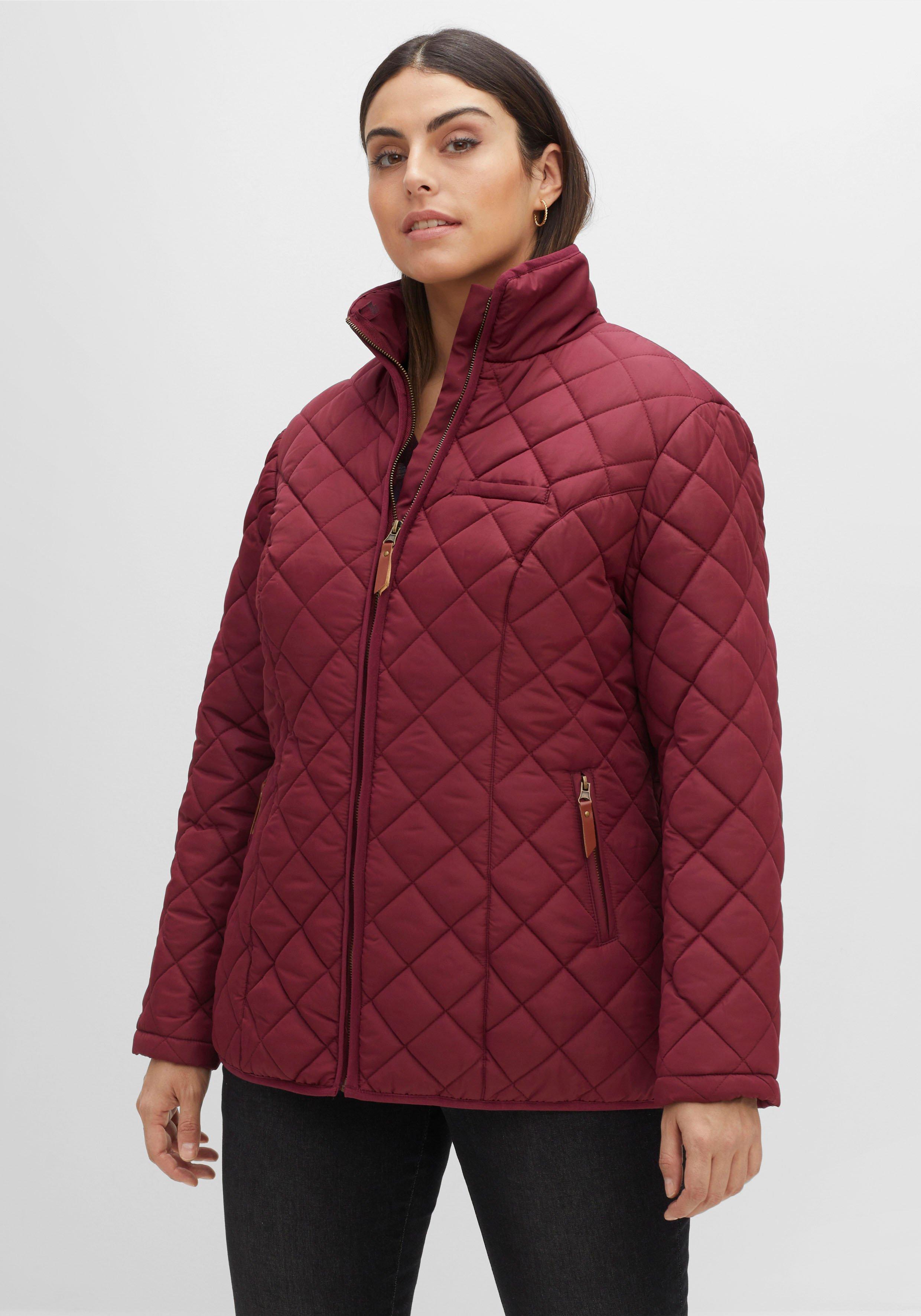 Steppjacke mit hoch schließendem Stehkragen