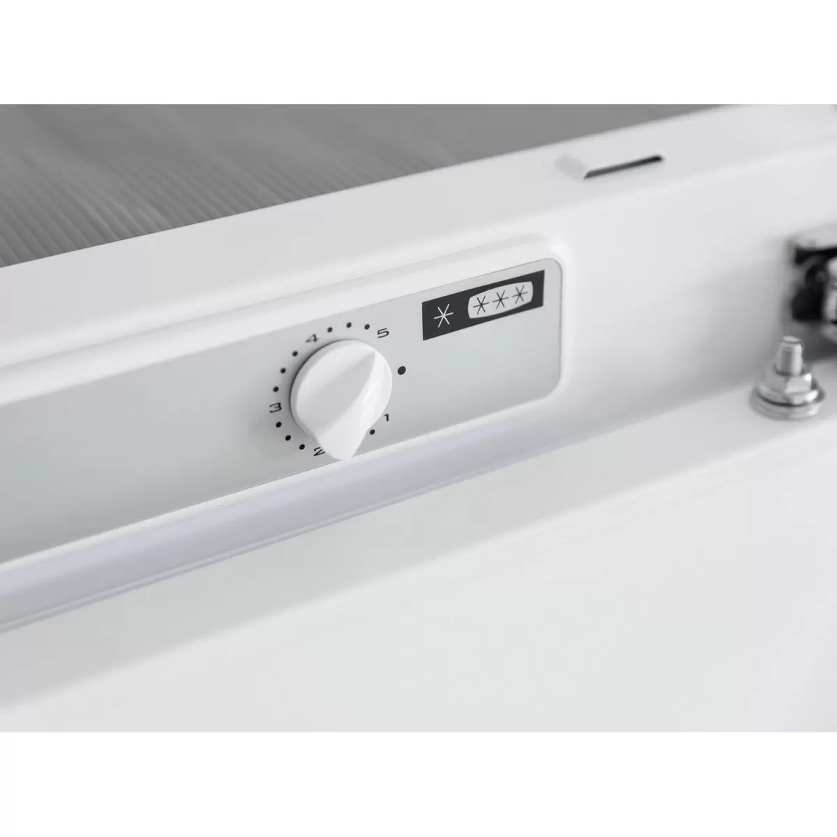 Gefrierschrank Einbau Sharp SJ-SE099M0X-EU weiss