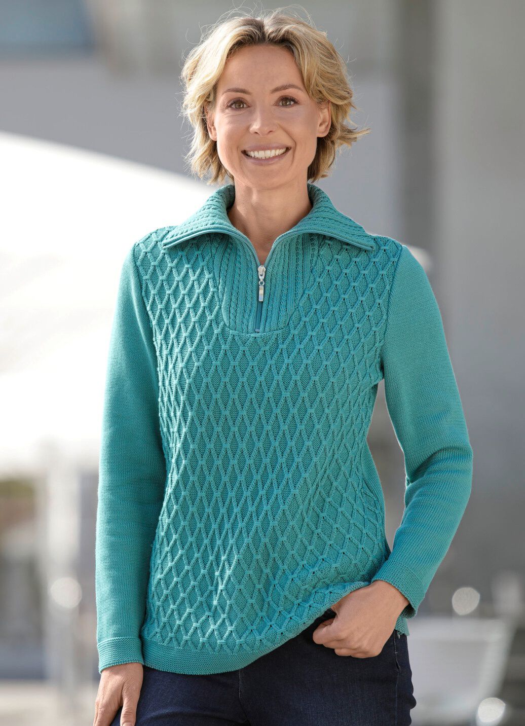 Pullover mit aufwendiger Struktur