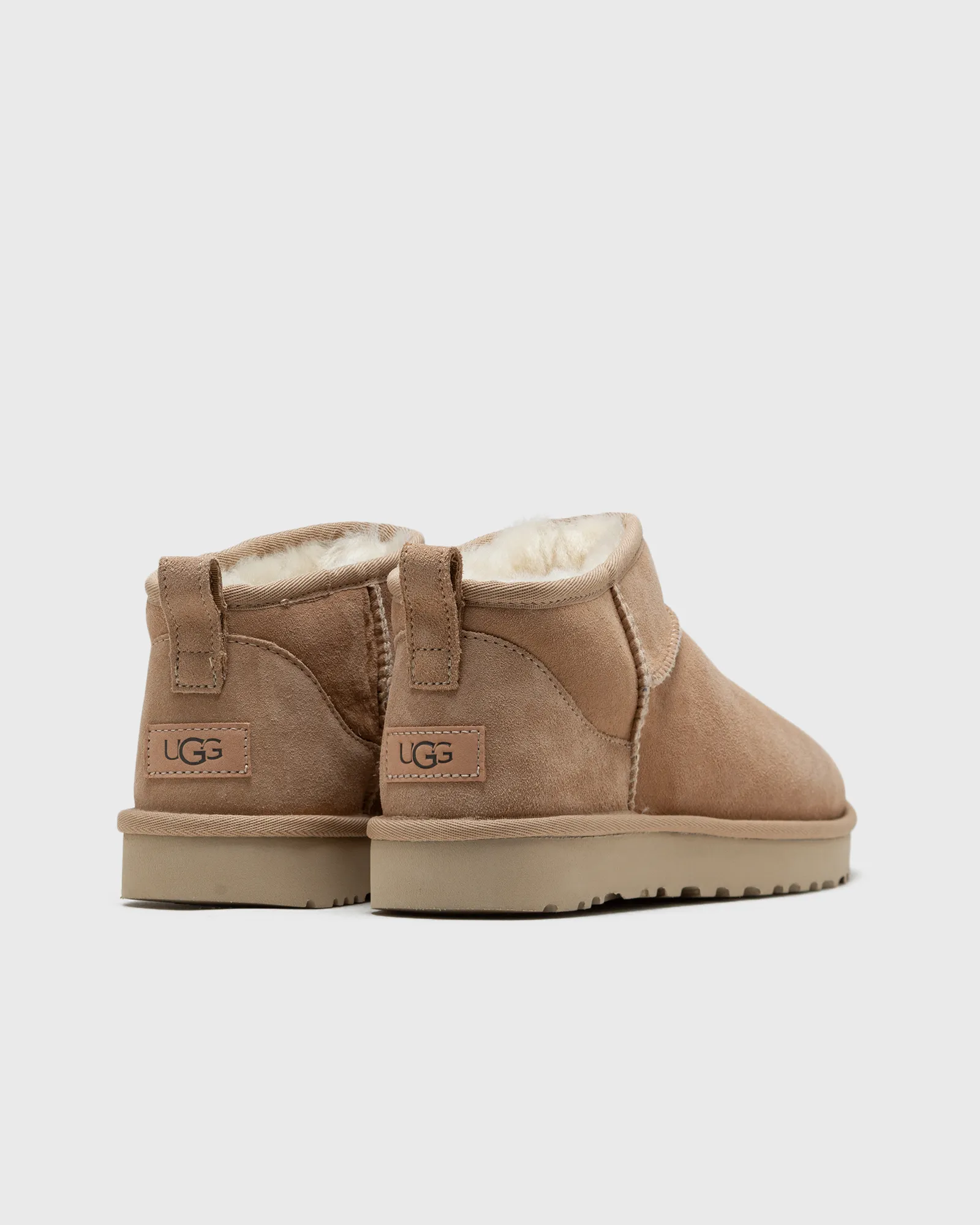 UGG WMNS CLASSIC ULTRA MINI